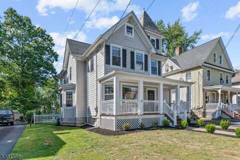 30 Hillside Ave, Chatham, NJ 07928