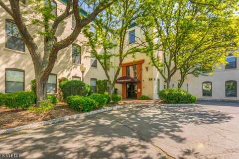 54 W Cherry St, Rahway, NJ 07065