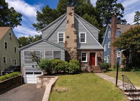 14 Glen Rd, West Orange, NJ 07052