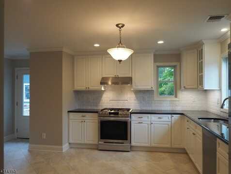 4 Alma Ave, Madison, NJ 07940
