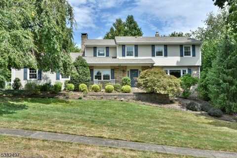 20 Pleasantview Dr, North Haledon, NJ 07508