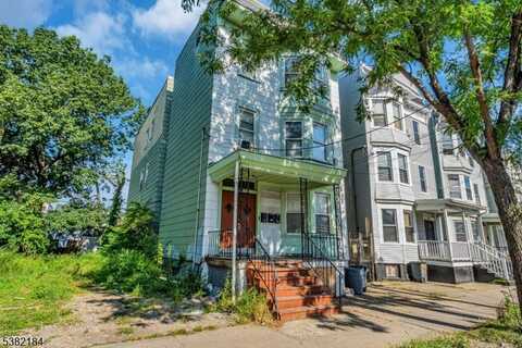 937 Grove St, Irvington, NJ 07111