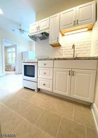10 Waverly Pl, Madison, NJ 07940