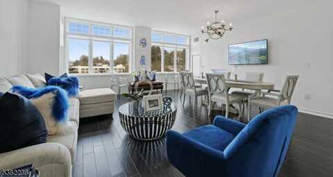 616 South Orange Avenue 7F, Maplewood, NJ 07040