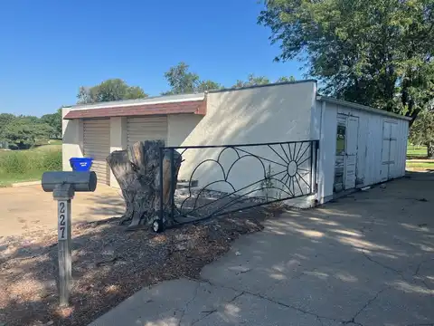 227 Castillian, Hays, KS 67601