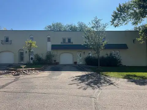 219 Castillian, Hays, KS 67601