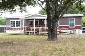 137 Tres Lagos Blvd, Gun Barrel City, TX 75156