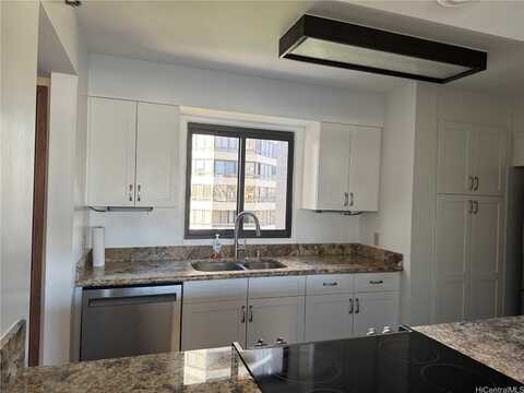 581 Kamoku Street, Honolulu, HI 96826