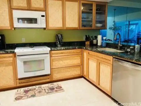 575 Keolu Drive, Kailua, HI 96734
