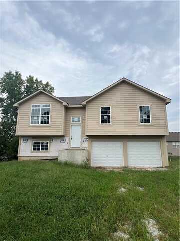 12701 Applewood Drive, Grandview, MO 64030
