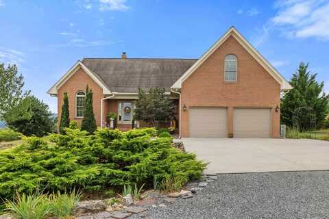 93 ADARE LN, MAYSVILLE, WV 26833