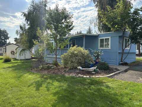 411 N Almon, Moscow, ID 83843