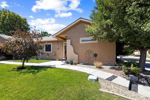 1849 E Horse Creek Cr, Meridian, ID 83642