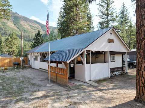 8395 Hwy 21, Lowman, ID 83637
