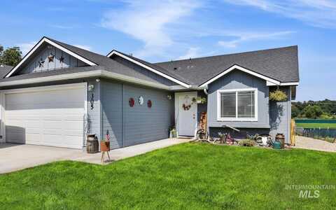 305 E Owyhee Ave, Homedale, ID 83628