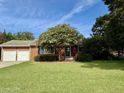 1719 Scenic Drive, Maryville, TN 37803