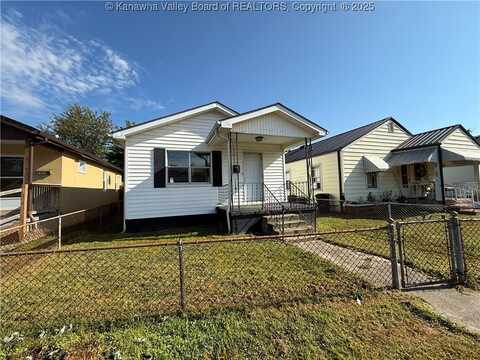 1924 McKinley Avenue, Saint Albans, WV 25177