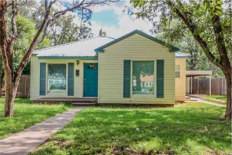 2305 30th Street, Lubbock, TX 79411