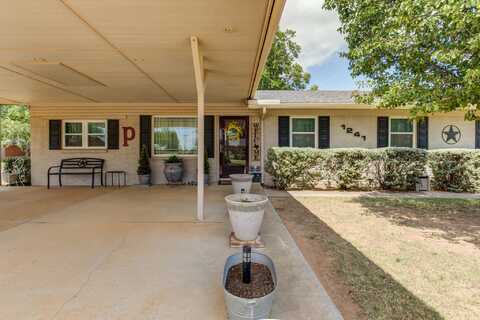 1241 W 13th Street, Littlefield, TX 79339