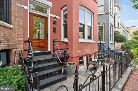 135 E ST SE, WASHINGTON, DC 20003