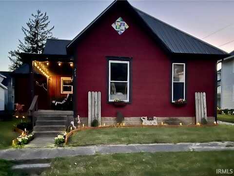 215 S Division Street, Flora, IN 46929