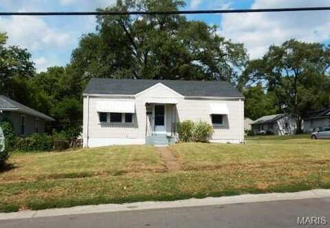 8293 Frost Avenue, Saint Louis, MO 63134