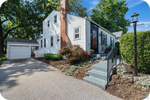 2655 Salem Road, Brentwood, MO 63144