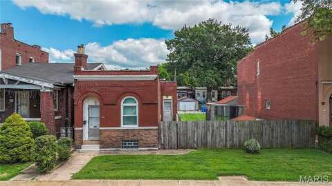 2912 Virginia Avenue, Saint Louis, MO 63118