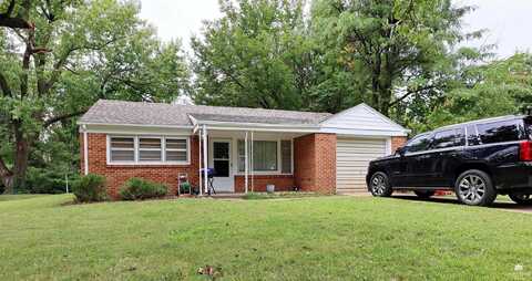 1511 Campus Drive, Manhattan, KS 66502