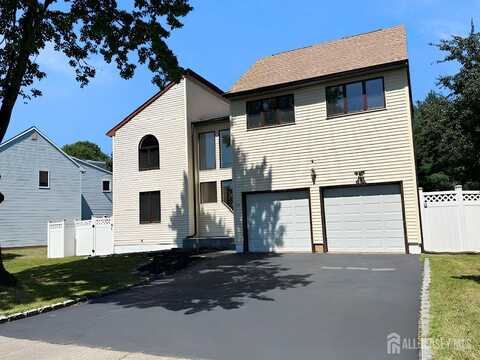 24 Pullman Loop, Brunswick Gardens, NJ 08810