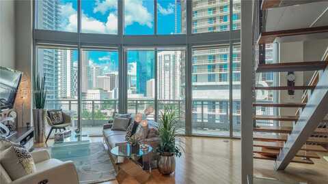 690 SW 1st Ct, Miami, FL 33130