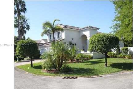 4821 SW 34th Ter, Hollywood, FL 33312