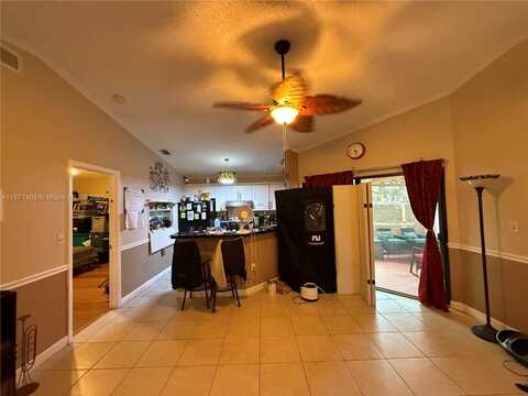 2901 San Remo Cir, Homestead, FL 33035