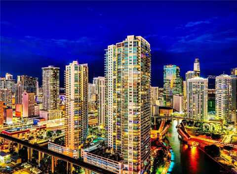185 SW 7th St, Miami, FL 33130