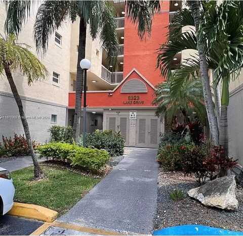 8323 NW LAKE DR., Doral, FL 33166