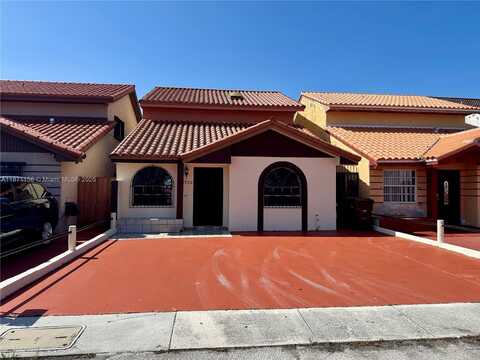 2732 W 54th St, Hialeah, FL 33016