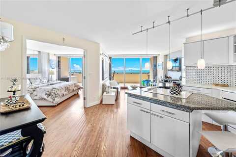 2555 Collins Ave, Miami Beach, FL 33140