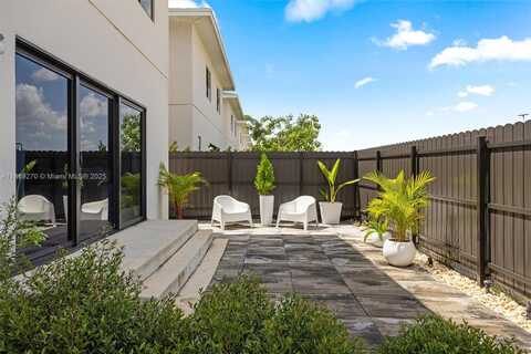 321 NW 13th Pl, Florida City, FL 33034