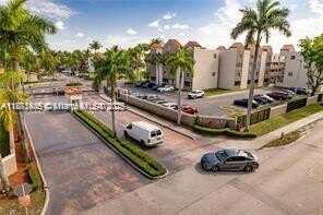 6195 NW 186th St, Hialeah, FL 33015