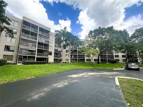 1100 Colony Point Cir, Pembroke Pines, FL 33026