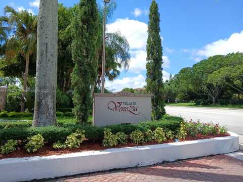 9937 Nob Hill Ct, Sunrise, FL 33351