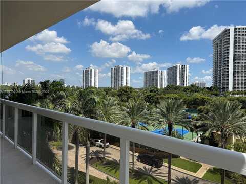 20185 E Country Club Dr, Aventura, FL 33180