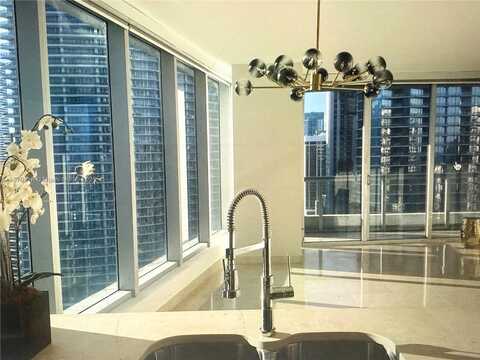 475 Brickell Ave, Miami, FL 33131
