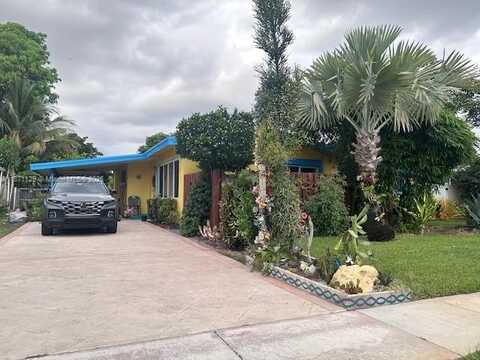 881 SW 49th Ter, Plantation, FL 33317