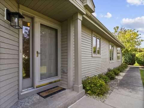 W174n8127 Shady Ln, Menomonee Falls, WI 53051