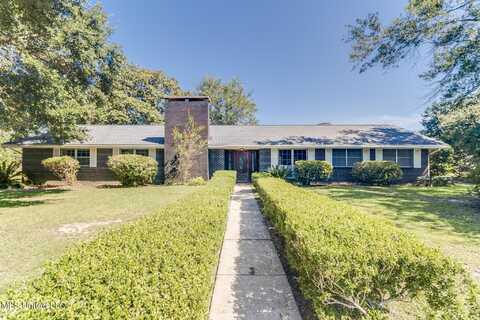 813 Lackland Drive, Biloxi, MS 39532