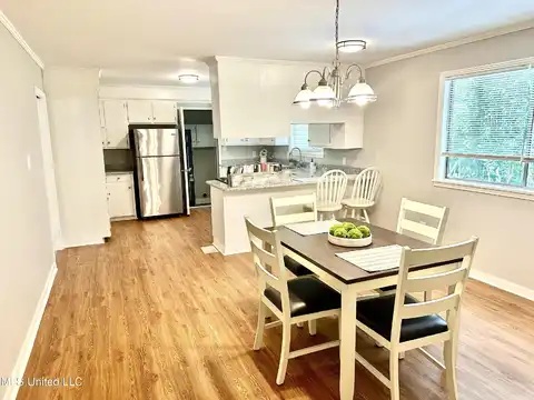 1662 Winchester Street, Jackson, MS 39211