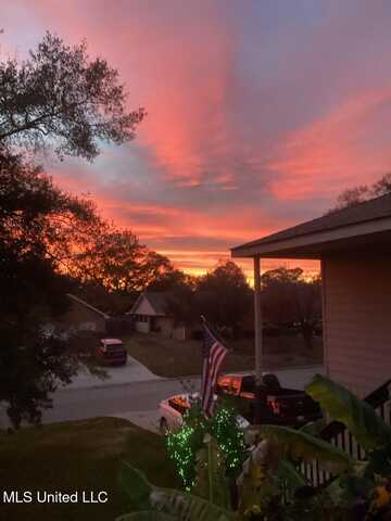 1929 Bayside Drive, Biloxi, MS 39532