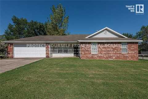 1011 S Colonial DR, Fayetteville, AR 72701