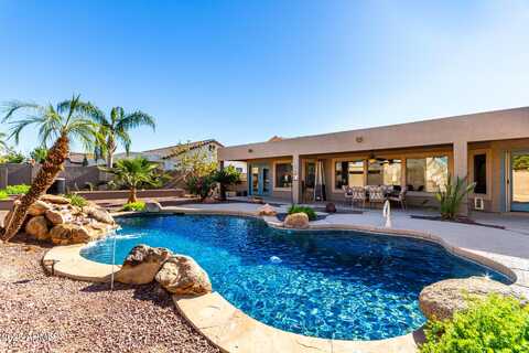 384 W CHUCKWAGON Lane, San Tan Valley, AZ 85143